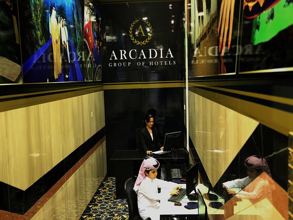 Arcadia Hotel Suites Charjah Extérieur photo