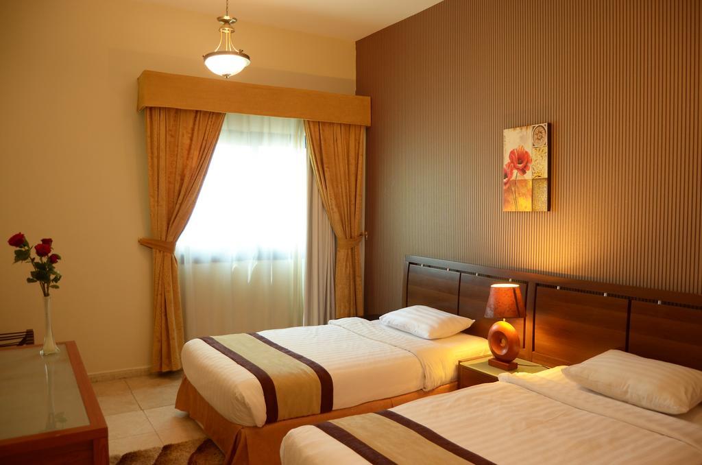 Arcadia Hotel Suites Charjah Extérieur photo